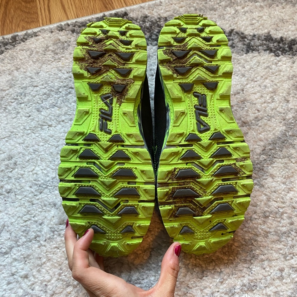 Fila Kids' Black and Neon Green Sneakers boys Size 6 - Picture 4 of 7
